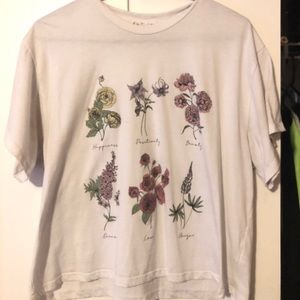White flower(s) crop top